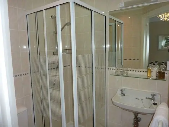 Standard Tek Kişilik Oda, Banyolu/Duşlu, Bahçe Manzaralı (Room 5)