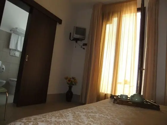 Tek Büyük Yataklı Oda