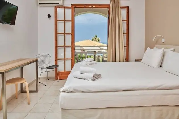 Double Studio - Sea & Pool View