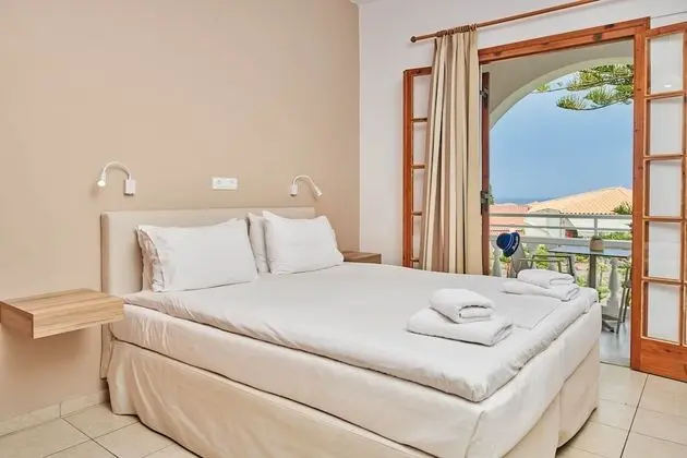 Double Studio - Sea & Pool View