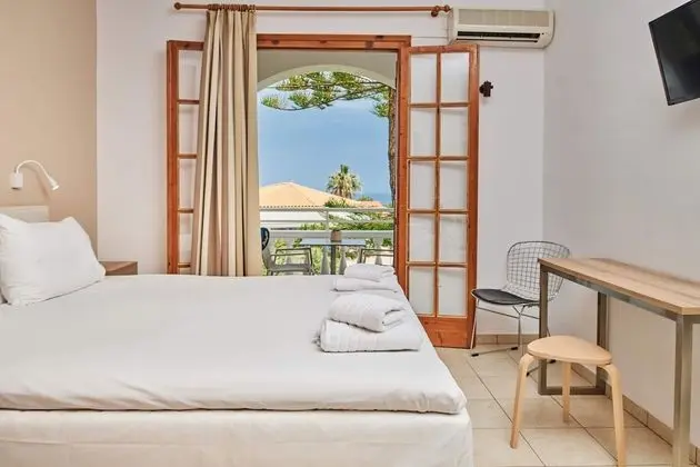Double Studio - Sea & Pool View