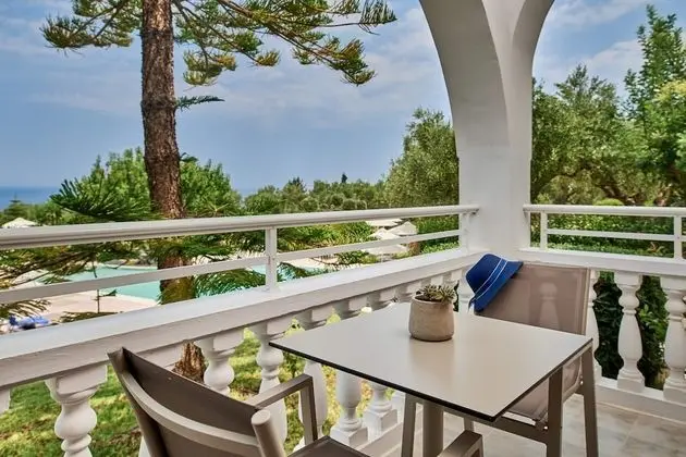 Superior Room - Sea & Pool View