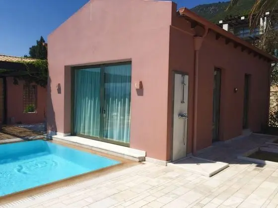 Villa, Kişiye Özel Havuzlu, Denize Bakan