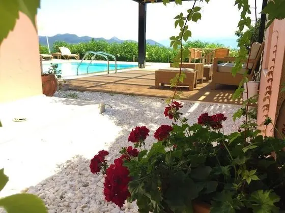 Villa, Kişiye Özel Havuzlu, Denize Bakan