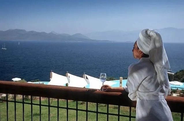 Superior Tek Büyük veya İki Ayrı Yataklı Oda, Deniz Manzaralı