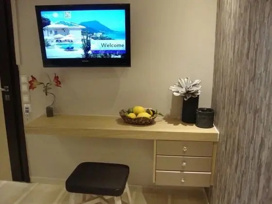 Stüdyo, Kısmi Deniz Manzaralı