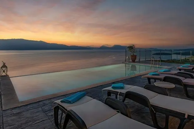 Deluxe Villa, 3 Yatak Odası, Kişiye Özel Havuzlu, Denize Bakan