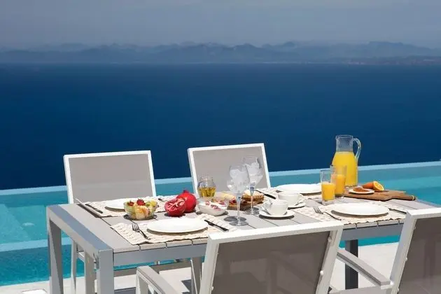 Deluxe Villa, 2 Yatak Odası, Kişiye Özel Havuzlu (Ioni)