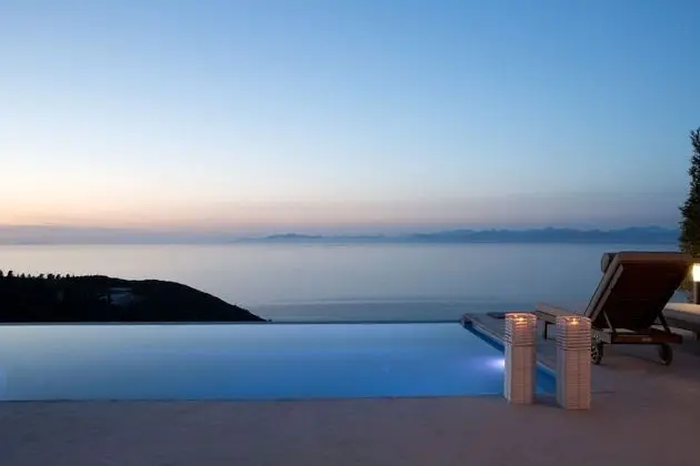 Deluxe Villa, 2 Yatak Odası, Kişiye Özel Havuzlu (Ioni)