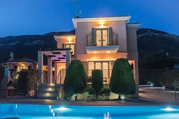 Luxury Villa, Kişiye Özel Havuzlu, Deniz Manzaralı (Penelope)
