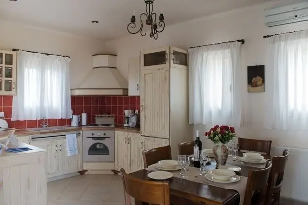 Luxury Villa, Kişiye Özel Havuzlu, Deniz Manzaralı (Penelope)