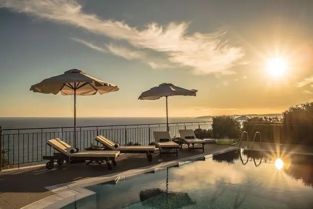 Luxury Villa, Kişiye Özel Havuzlu, Deniz Manzaralı (Penelope)