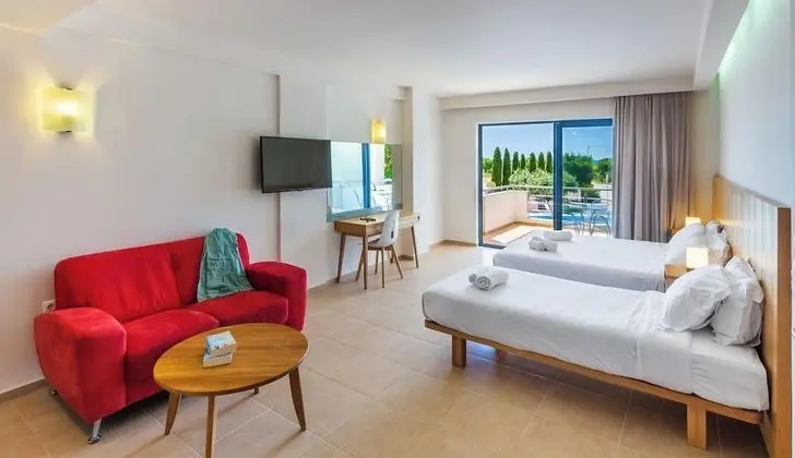 Deluxe Üç Kişilik Oda, Deniz Manzaralı