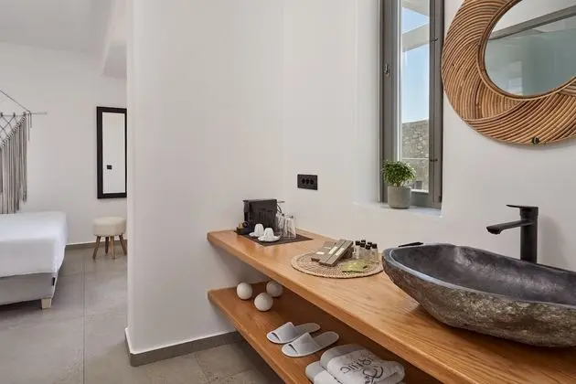 Tek Büyük Yataklı Oda, Deniz Manzaralı (Ionic)