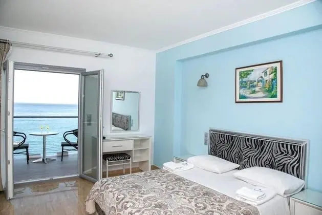 Deluxe Tek Büyük Yataklı Oda, Deniz Manzaralı