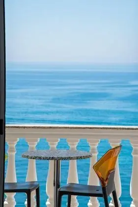 Deluxe Tek Büyük Yataklı Oda, Deniz Manzaralı