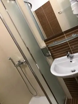 Deluxe Tek Büyük Yataklı Oda, Kısmi Deniz Manzaralı