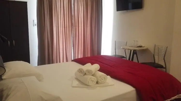 Tek Büyük veya İki Ayrı Yataklı Oda