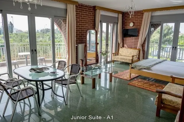 Superior Stüdyo Süit (Family 2 adults + 2 children)