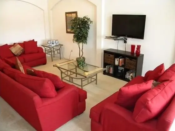 Family Villa, Bahçeli