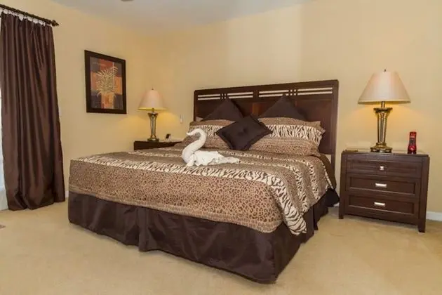 Family Villa, Bahçeli
