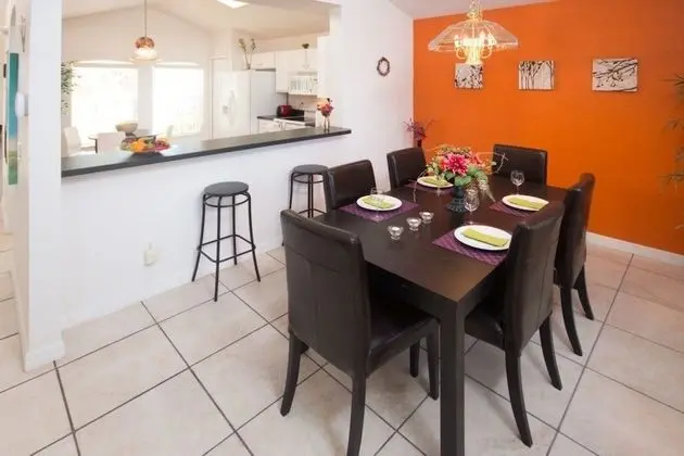 Family Villa, Sıcak Su Havuzu, Bahçeli