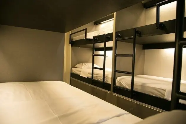 Ortak Ranzalı Oda, Sadece kadınlar için (6 beds)