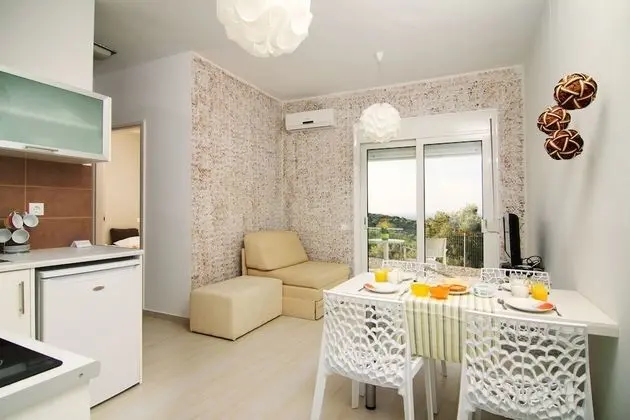 Apart Daire, 2 Yatak Odası, Havuz Kullanımı, Deniz Manzaralı