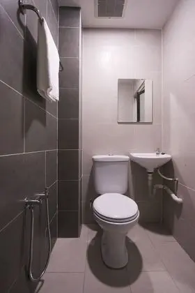 Üç Kişilik Oda