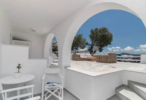 Economy Tek Büyük Yataklı Oda, Veranda, Deniz Manzaralı (Ground floor)