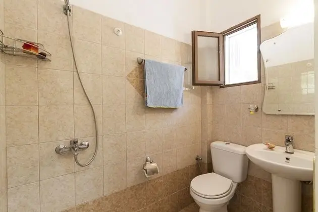 Stüdyo, Havuz Manzaralı