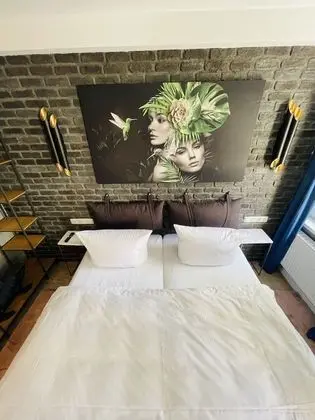 Standard Tek Büyük Yataklı Oda