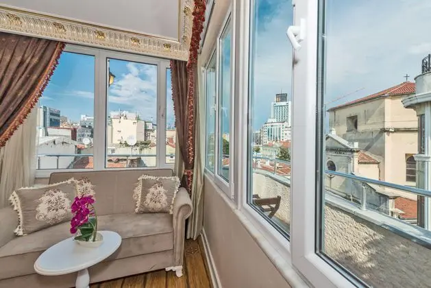Suit With Terrace