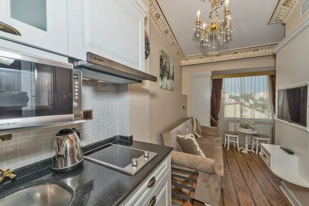 Suit With Terrace