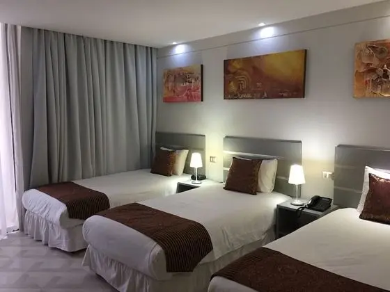 Üç Kişilik Oda, 3 Tek Kişilik Yatak, Özel Banyo