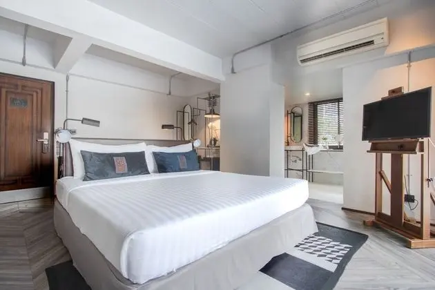 Superior King Room