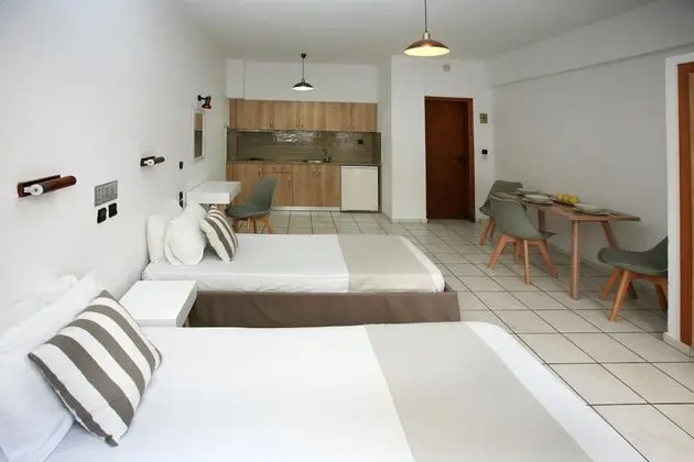 Family One Bedroom Quadruple Apartment