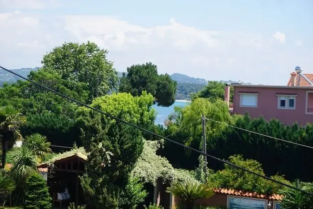 Dört Kişilik Oda, Kısmi Deniz Manzaralı