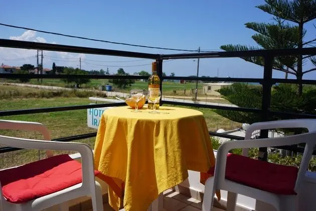 Tek Büyük veya İki Ayrı Yataklı Oda, Deniz Manzaralı