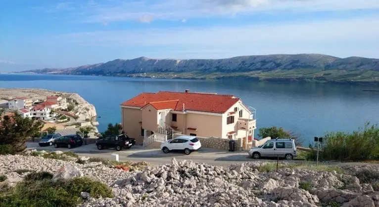 Apart Daire (Irena - 100m from the sea - A4 veliki)