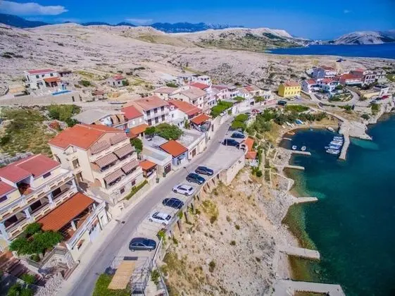 Apart Daire (Irena - 100m from the sea - A4 veliki)