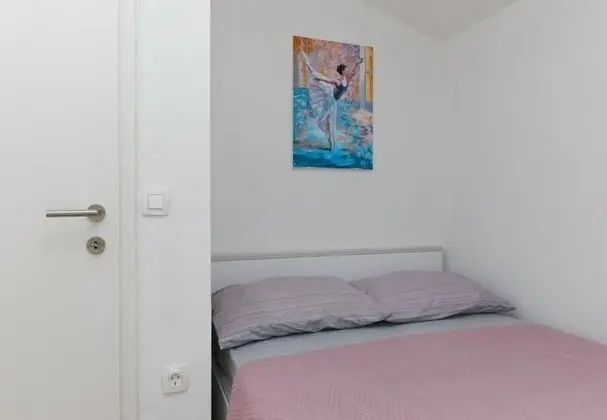 Ev (Irena - secluded paradise - H(4+1))