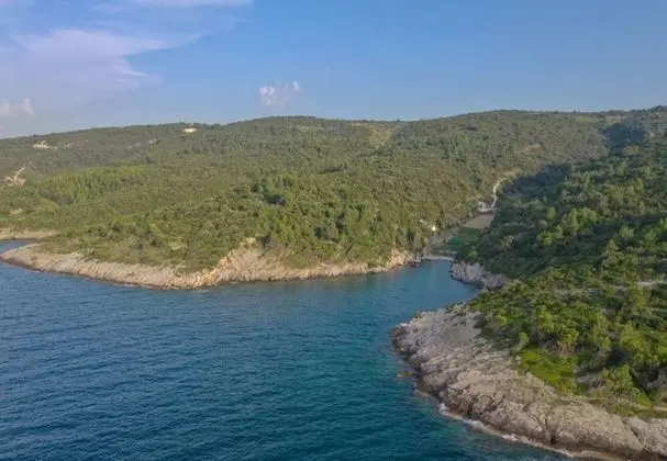 Ev (Irena - secluded paradise - H(4+1))