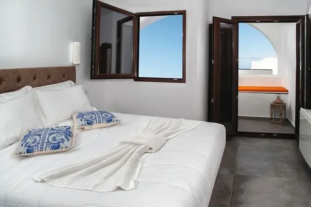 Romantic Süit, Sıcak Su Havuzu (East side, Island view)
