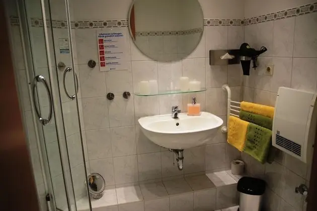 Classic Tek Büyük Yataklı Oda, 1 Büyük (Queen) Boy Yatak