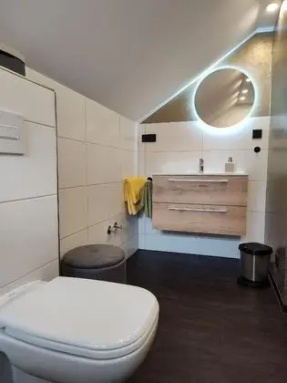 Family Oda, 1 Büyük (Queen) Boy Yatak ve Çekyat, Dağ Manzaralı