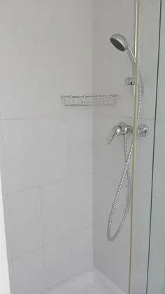 Tek Büyük veya İki Ayrı Yataklı Oda (Balcone)
