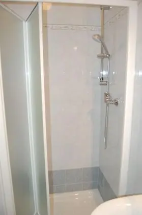 Tek Büyük veya İki Ayrı Yataklı Oda (Balcone)