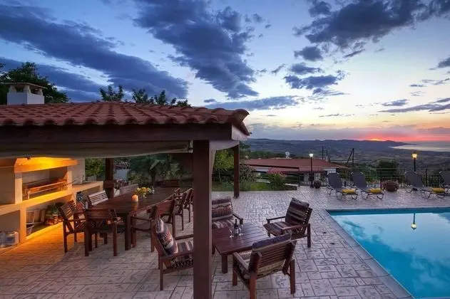 Villa, 5 Yatak Odası, Kişiye Özel Havuzlu