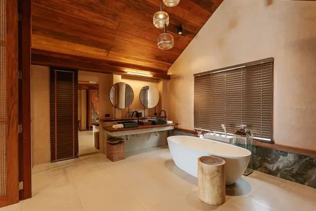 Sand Beachfront Pool Villa
